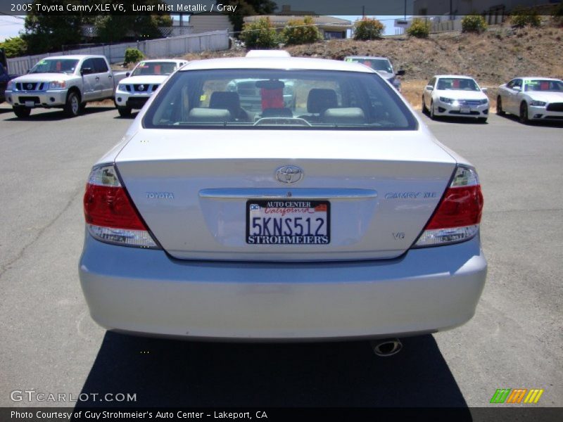 Lunar Mist Metallic / Gray 2005 Toyota Camry XLE V6