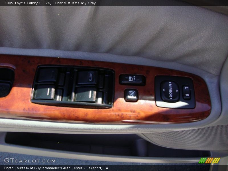 Lunar Mist Metallic / Gray 2005 Toyota Camry XLE V6