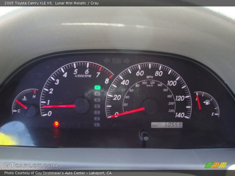 Lunar Mist Metallic / Gray 2005 Toyota Camry XLE V6