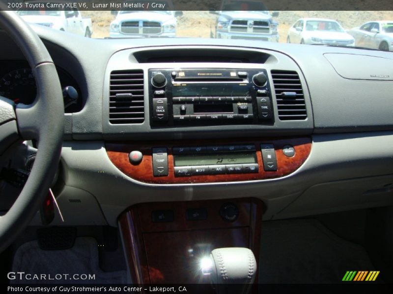 Lunar Mist Metallic / Gray 2005 Toyota Camry XLE V6