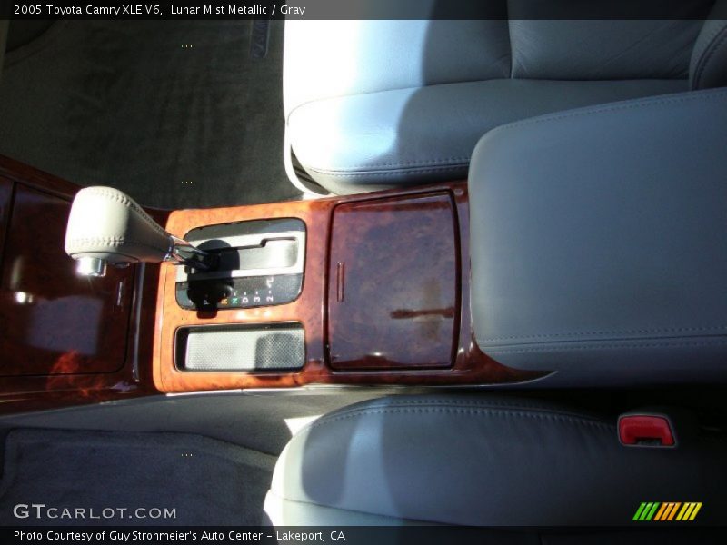 Lunar Mist Metallic / Gray 2005 Toyota Camry XLE V6