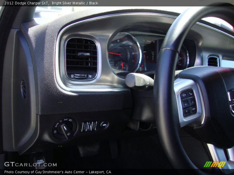 Bright Silver Metallic / Black 2012 Dodge Charger SXT