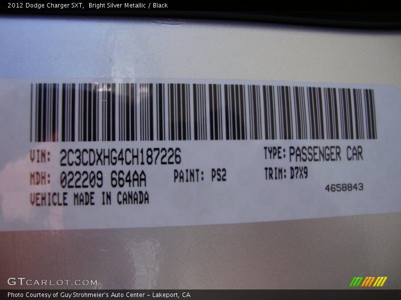 Bright Silver Metallic / Black 2012 Dodge Charger SXT