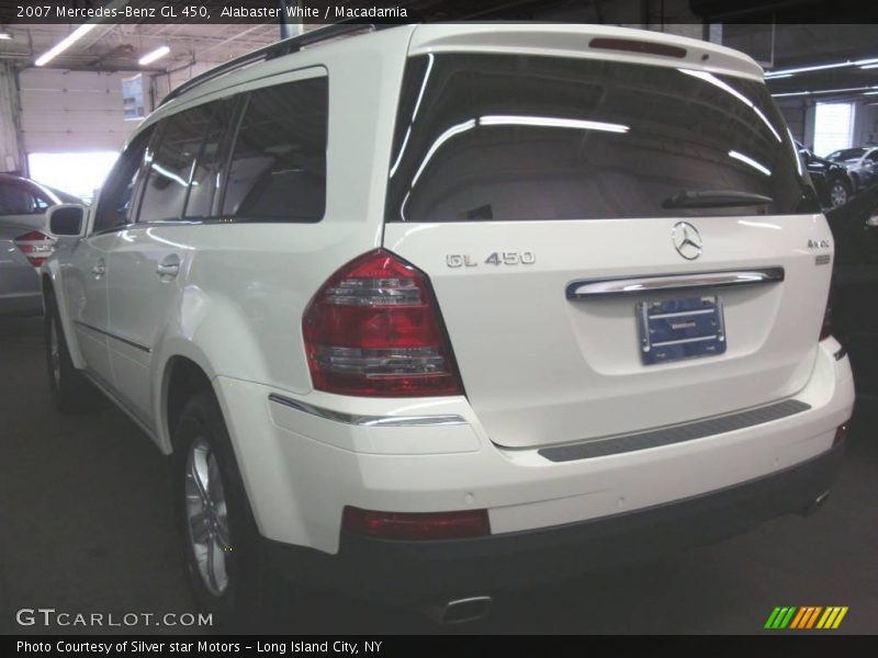 Alabaster White / Macadamia 2007 Mercedes-Benz GL 450