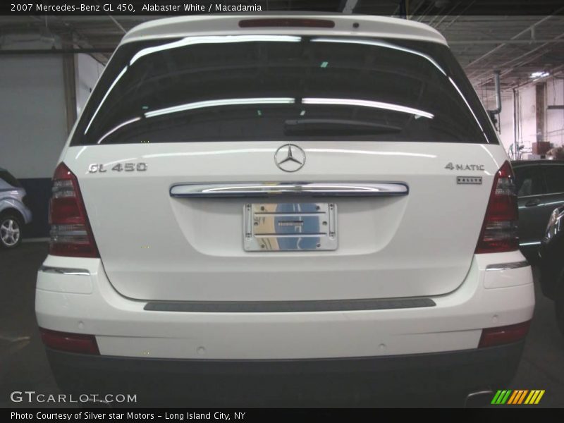 Alabaster White / Macadamia 2007 Mercedes-Benz GL 450
