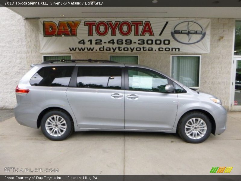 Silver Sky Metallic / Light Gray 2013 Toyota Sienna XLE