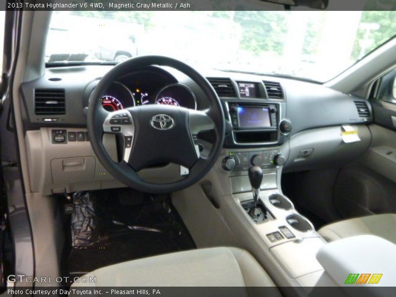Magnetic Gray Metallic / Ash 2013 Toyota Highlander V6 4WD