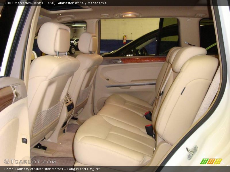 Alabaster White / Macadamia 2007 Mercedes-Benz GL 450