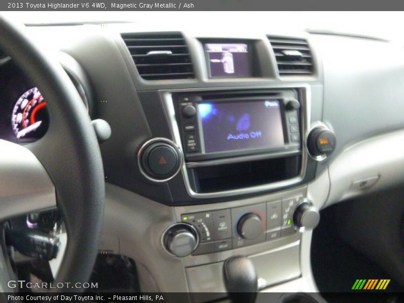 Magnetic Gray Metallic / Ash 2013 Toyota Highlander V6 4WD