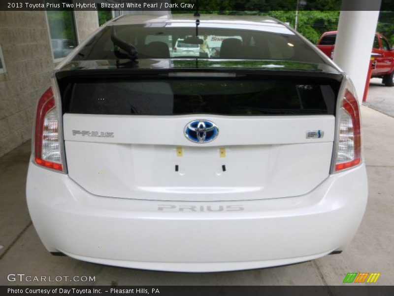 Blizzard White Pearl / Dark Gray 2013 Toyota Prius Two Hybrid
