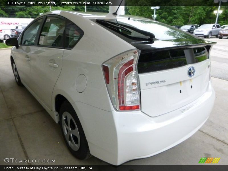 Blizzard White Pearl / Dark Gray 2013 Toyota Prius Two Hybrid
