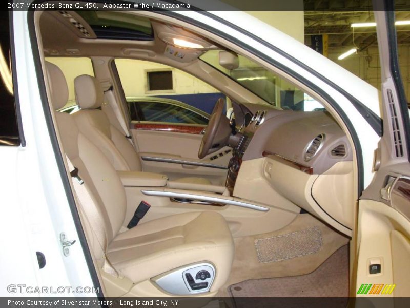 Alabaster White / Macadamia 2007 Mercedes-Benz GL 450