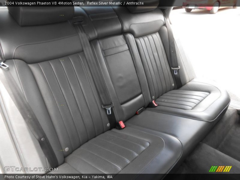 Reflex Silver Metallic / Anthracite 2004 Volkswagen Phaeton V8 4Motion Sedan