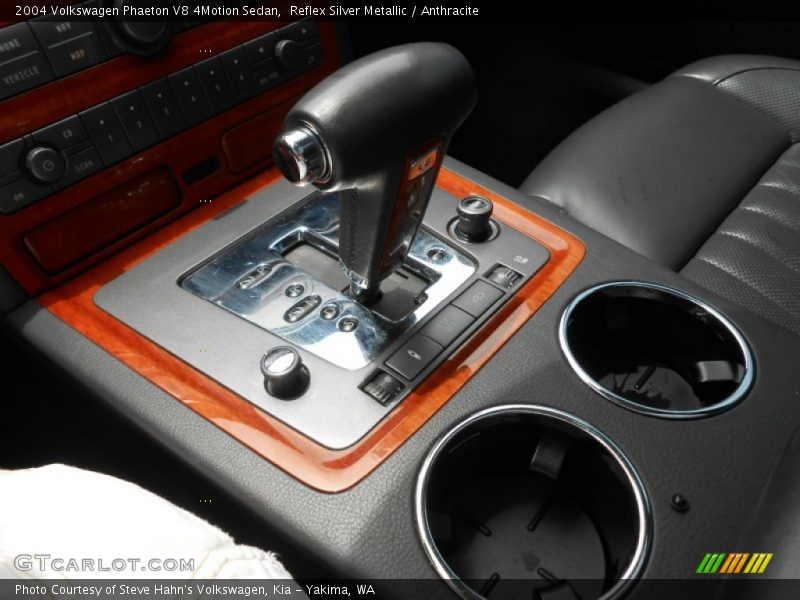 Reflex Silver Metallic / Anthracite 2004 Volkswagen Phaeton V8 4Motion Sedan