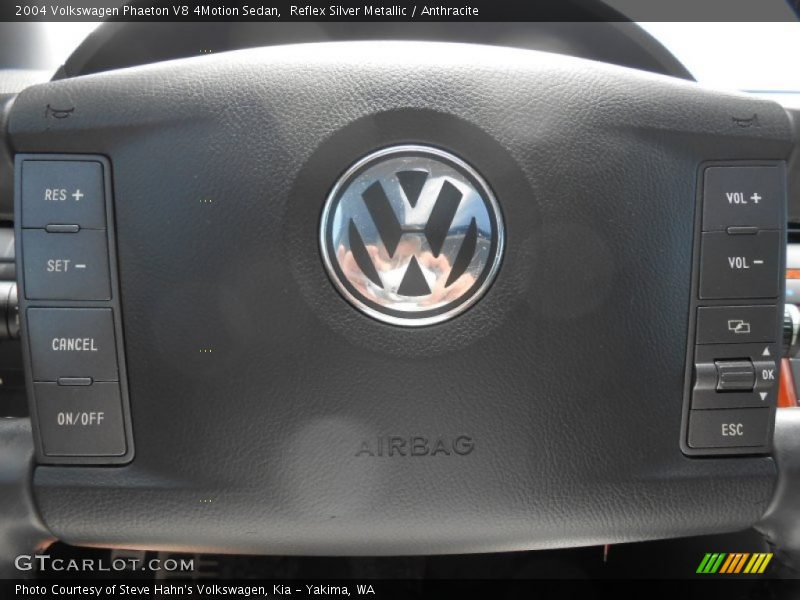 Reflex Silver Metallic / Anthracite 2004 Volkswagen Phaeton V8 4Motion Sedan