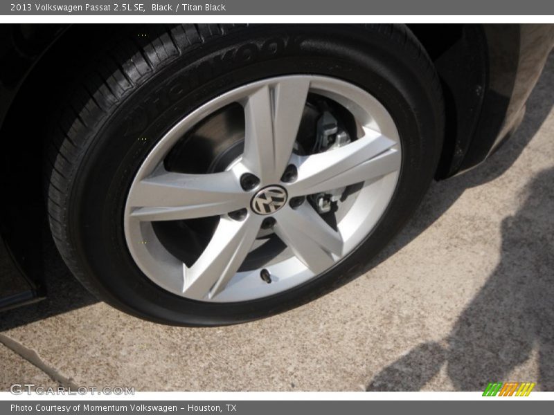 Black / Titan Black 2013 Volkswagen Passat 2.5L SE