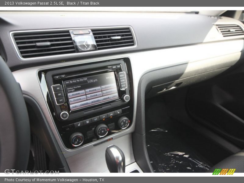 Black / Titan Black 2013 Volkswagen Passat 2.5L SE
