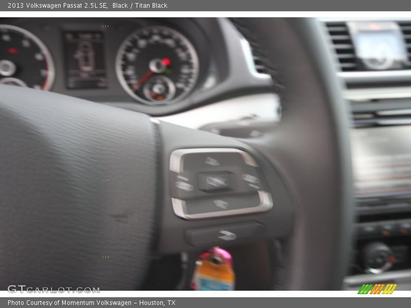 Black / Titan Black 2013 Volkswagen Passat 2.5L SE