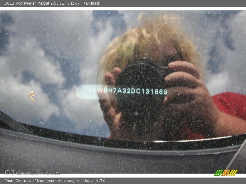 Black / Titan Black 2013 Volkswagen Passat 2.5L SE