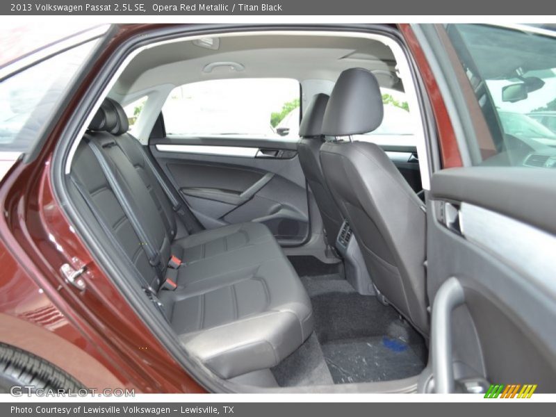 Opera Red Metallic / Titan Black 2013 Volkswagen Passat 2.5L SE