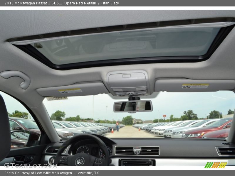 Opera Red Metallic / Titan Black 2013 Volkswagen Passat 2.5L SE