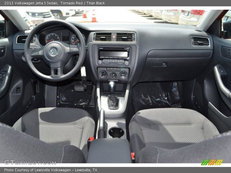 Tornado Red / Titan Black 2013 Volkswagen Jetta S Sedan