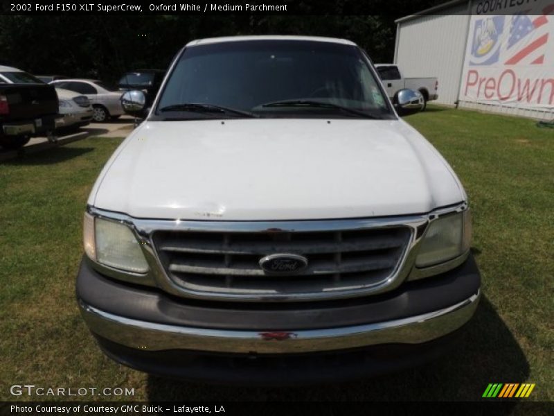 Oxford White / Medium Parchment 2002 Ford F150 XLT SuperCrew