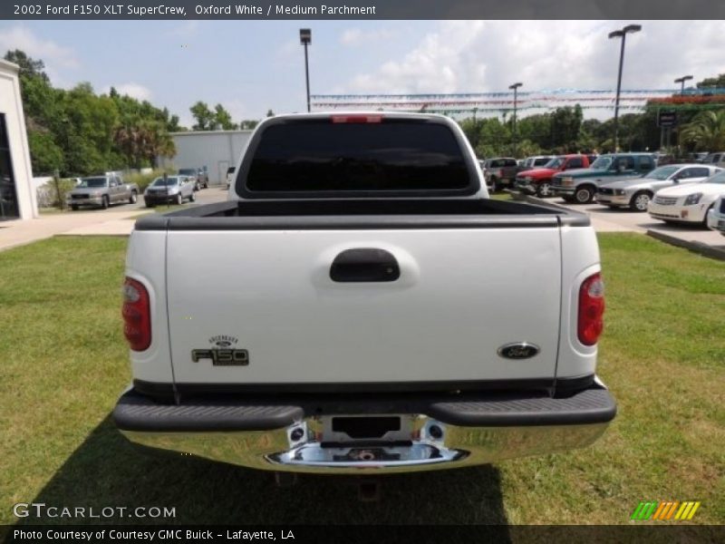 Oxford White / Medium Parchment 2002 Ford F150 XLT SuperCrew