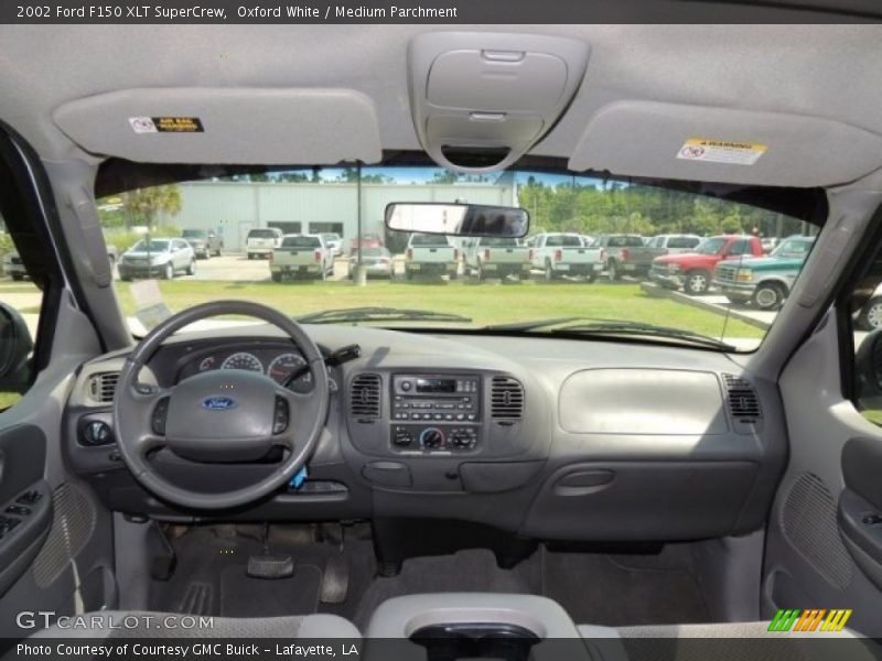 Oxford White / Medium Parchment 2002 Ford F150 XLT SuperCrew