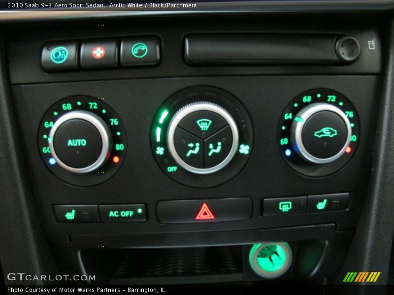 Controls of 2010 9-3 Aero Sport Sedan