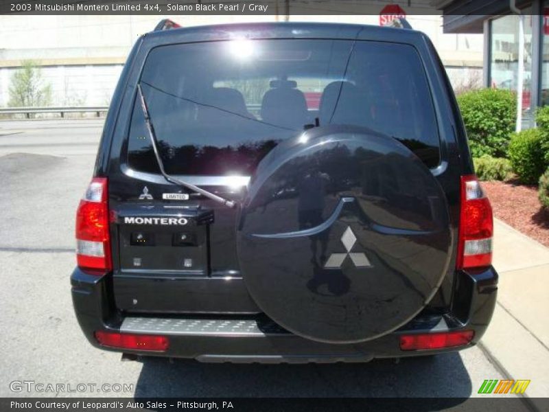Solano Black Pearl / Gray 2003 Mitsubishi Montero Limited 4x4
