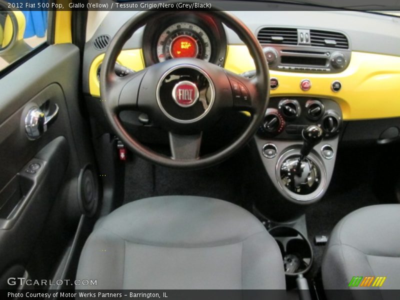 Giallo (Yellow) / Tessuto Grigio/Nero (Grey/Black) 2012 Fiat 500 Pop