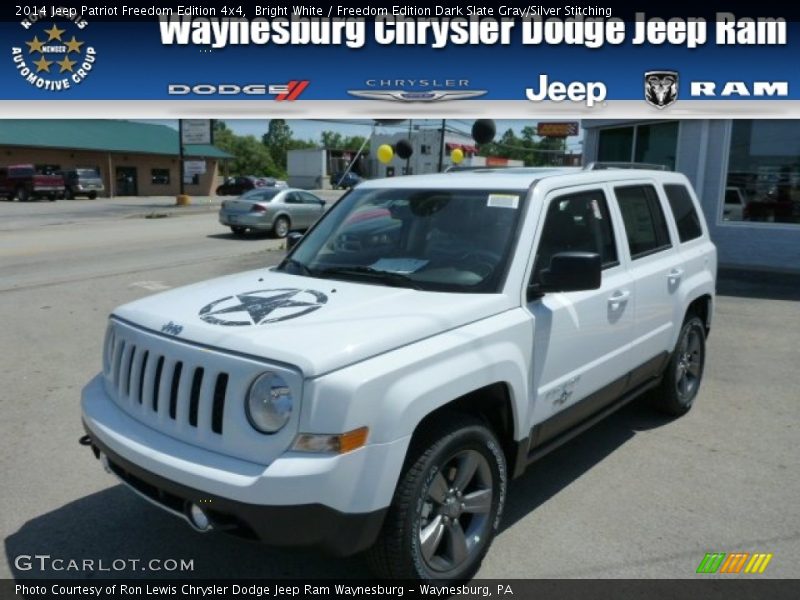 Bright White / Freedom Edition Dark Slate Gray/Silver Stitching 2014 Jeep Patriot Freedom Edition 4x4