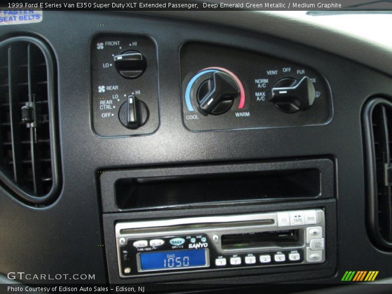 Controls of 1999 E Series Van E350 Super Duty XLT Extended Passenger