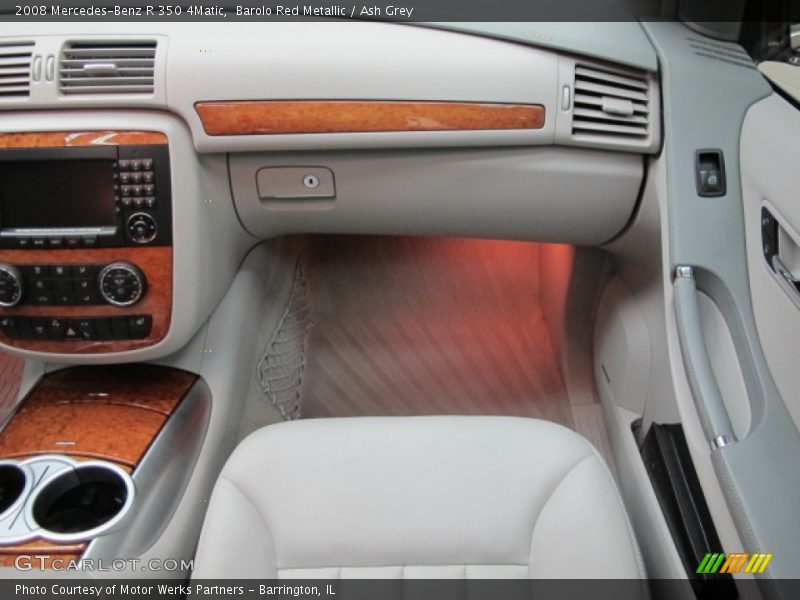 Barolo Red Metallic / Ash Grey 2008 Mercedes-Benz R 350 4Matic
