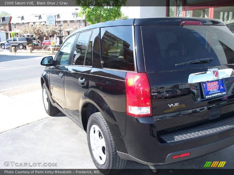 Black Onyx / Gray 2006 Saturn VUE