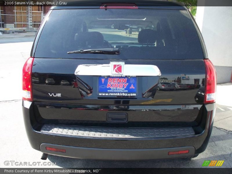 Black Onyx / Gray 2006 Saturn VUE