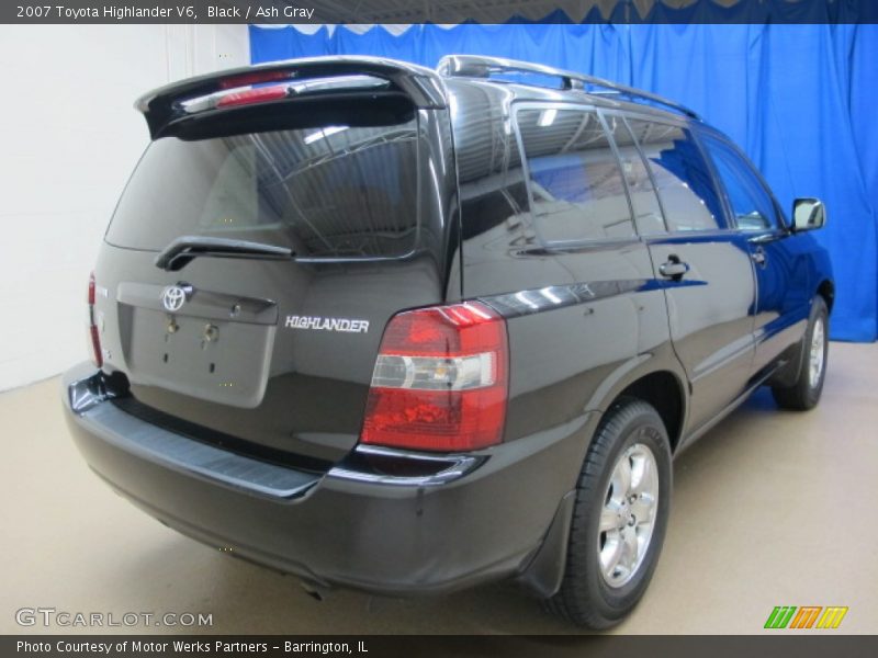 Black / Ash Gray 2007 Toyota Highlander V6