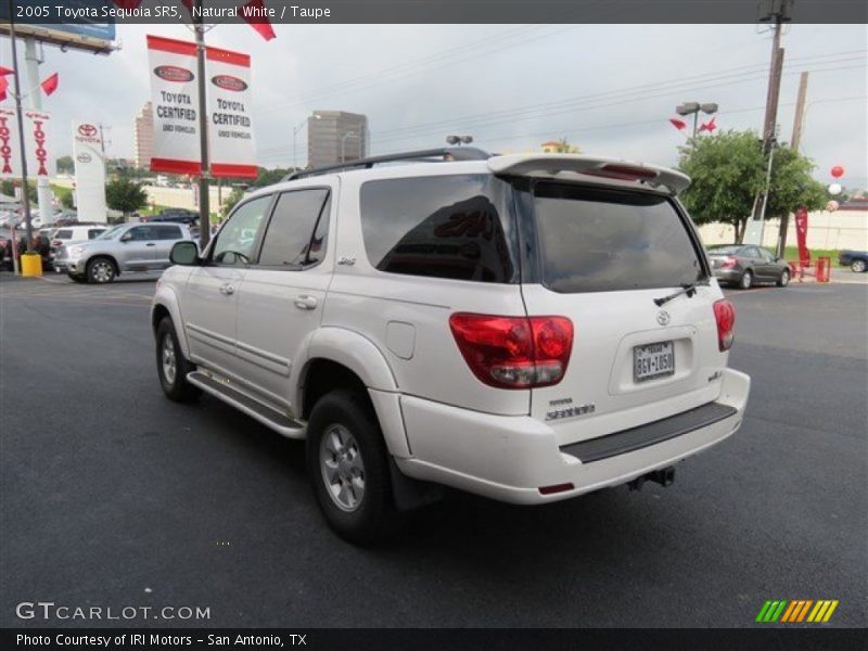 Natural White / Taupe 2005 Toyota Sequoia SR5