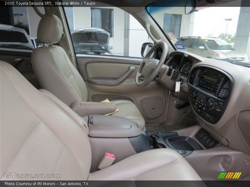 Natural White / Taupe 2005 Toyota Sequoia SR5