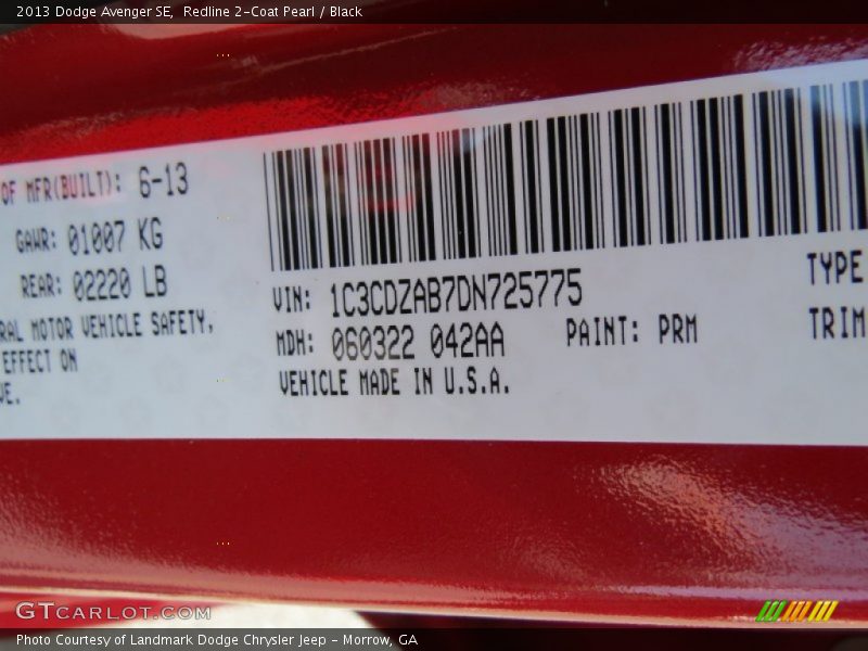 Redline 2-Coat Pearl / Black 2013 Dodge Avenger SE
