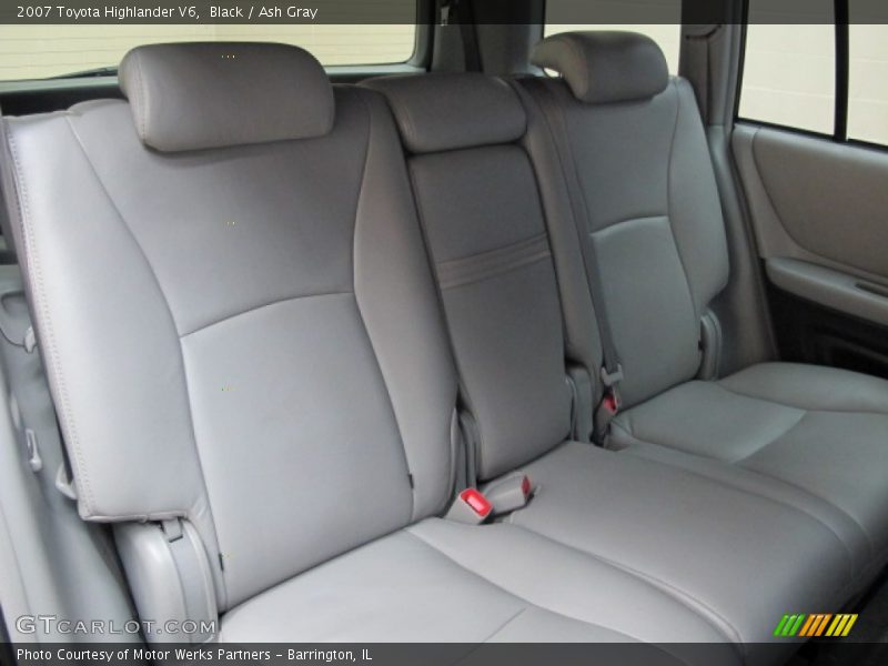 Black / Ash Gray 2007 Toyota Highlander V6