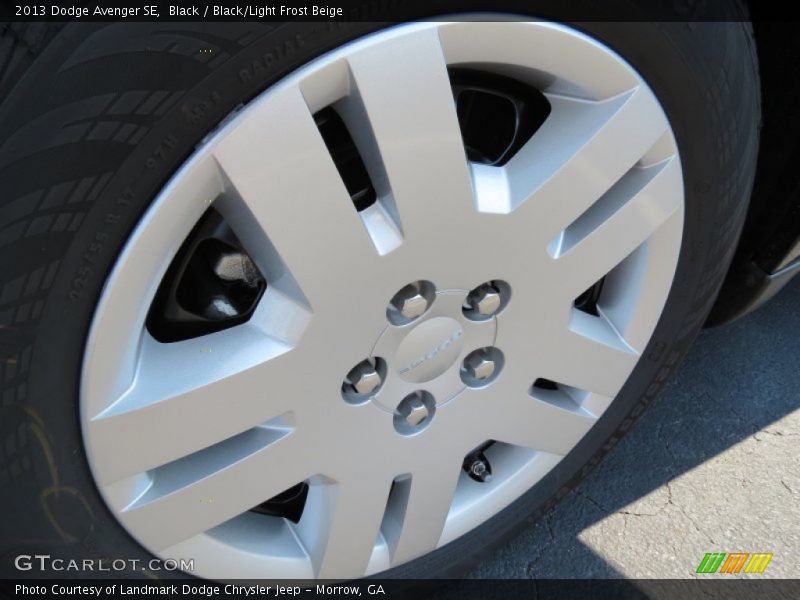 Black / Black/Light Frost Beige 2013 Dodge Avenger SE