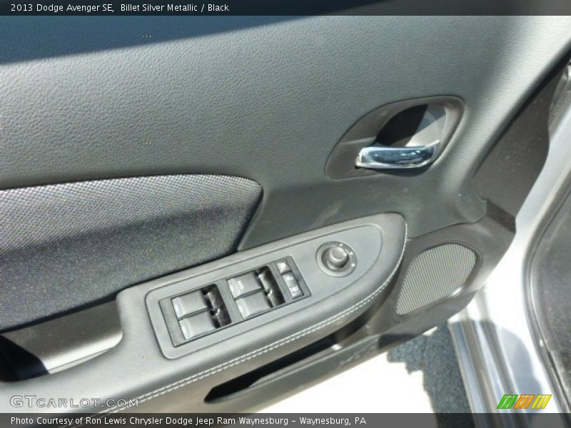 Billet Silver Metallic / Black 2013 Dodge Avenger SE