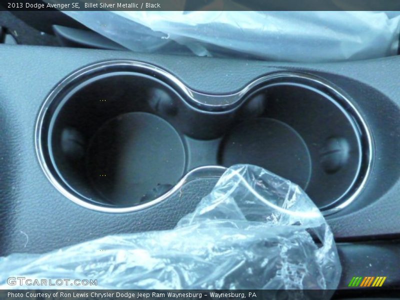 Billet Silver Metallic / Black 2013 Dodge Avenger SE