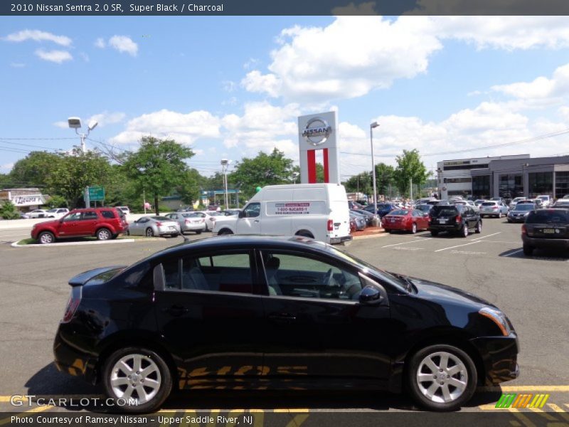 Super Black / Charcoal 2010 Nissan Sentra 2.0 SR