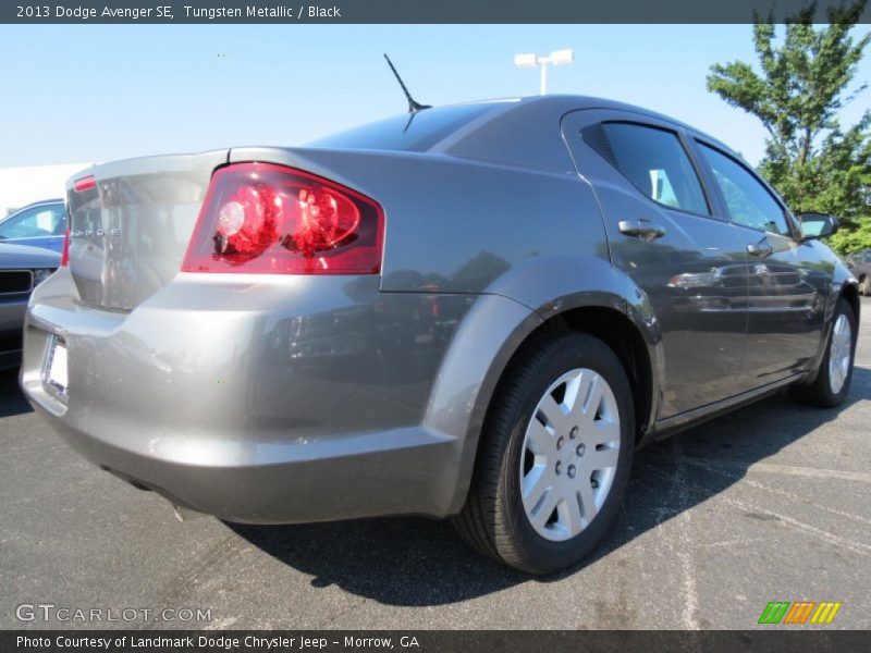 Tungsten Metallic / Black 2013 Dodge Avenger SE