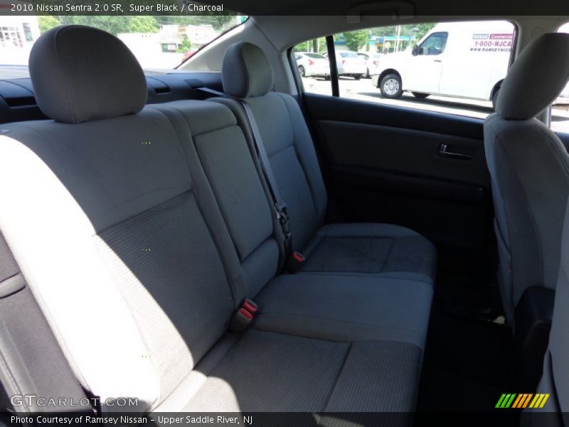 Super Black / Charcoal 2010 Nissan Sentra 2.0 SR
