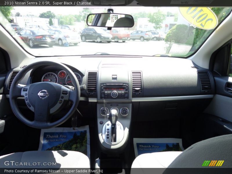 Super Black / Charcoal 2010 Nissan Sentra 2.0 SR