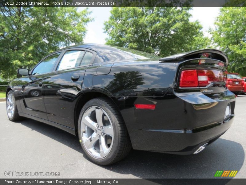 Pitch Black / Black/Light Frost Beige 2013 Dodge Charger SE